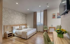 Orbeli Hotel  3*